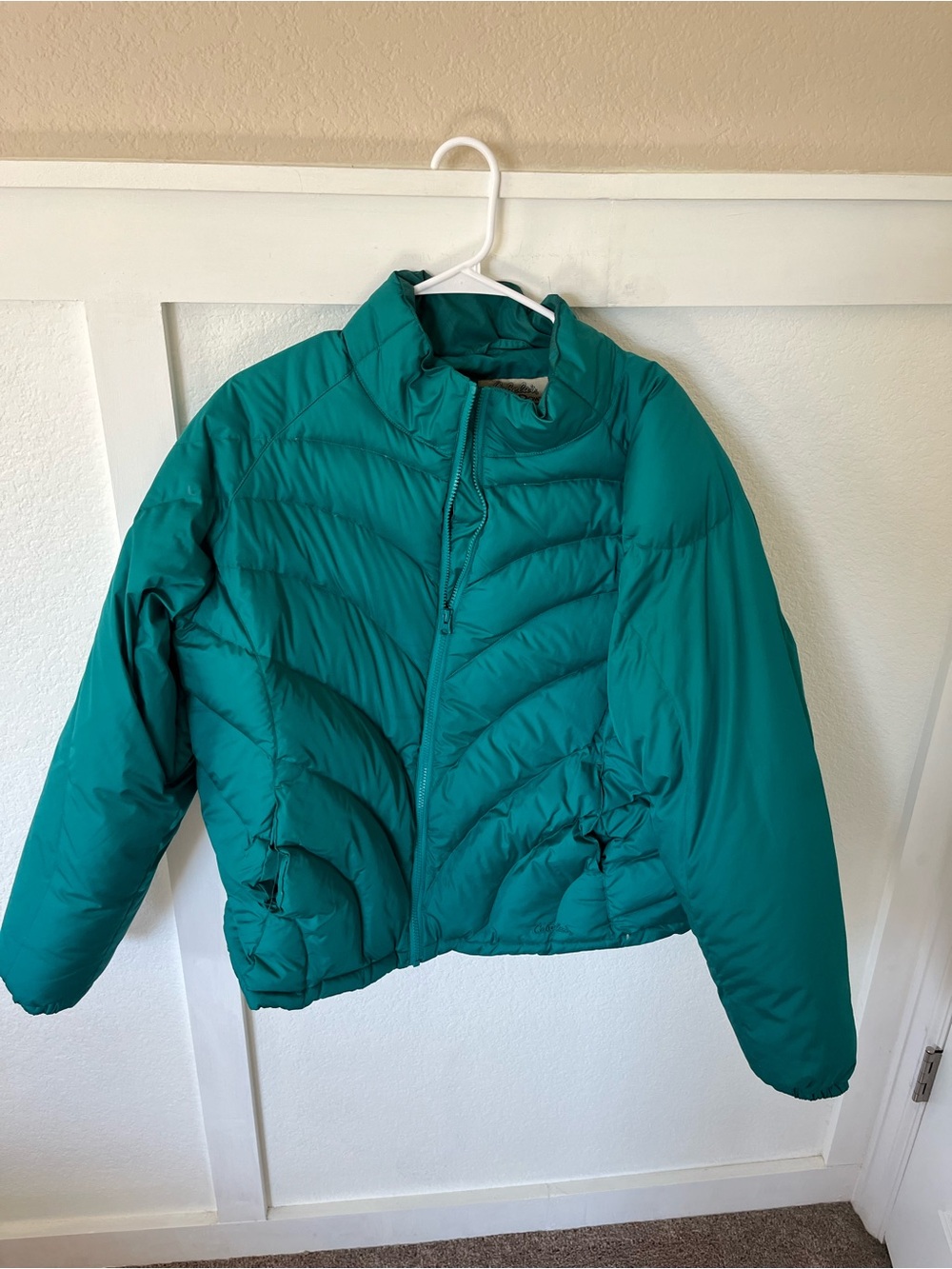 Cabela Women's XL Goose Down Puffer Jacket